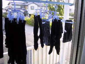 Japanese ways of hanging out laundry